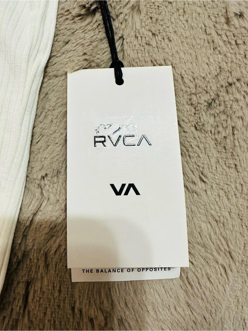 RVCA WEST SIDE WHITE RIBBED CROP LOGO TANK TOP XL NWT STREETWEAR - Picture 7 of 11